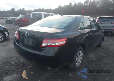 2010 Toyota Camry Le z USA, uszkodzony, nr VIN 4T4BF3EK1AR037766
